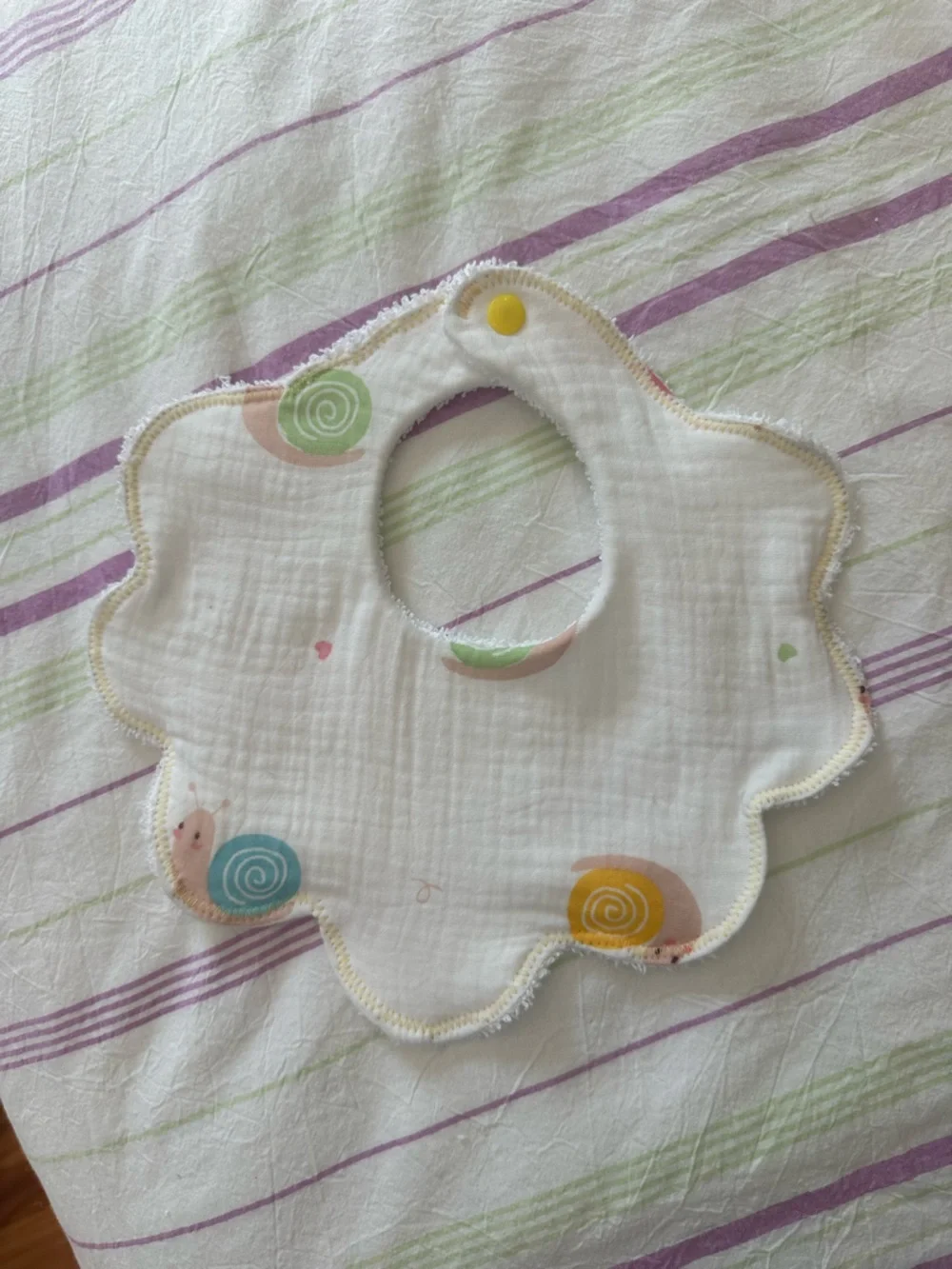 Cute Floral Baby Bib - White with snails